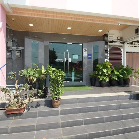 56 Hotel Mentekab Luaran gambar