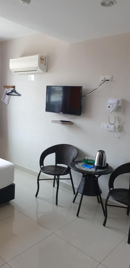 56 Hotel Mentekab Luaran gambar